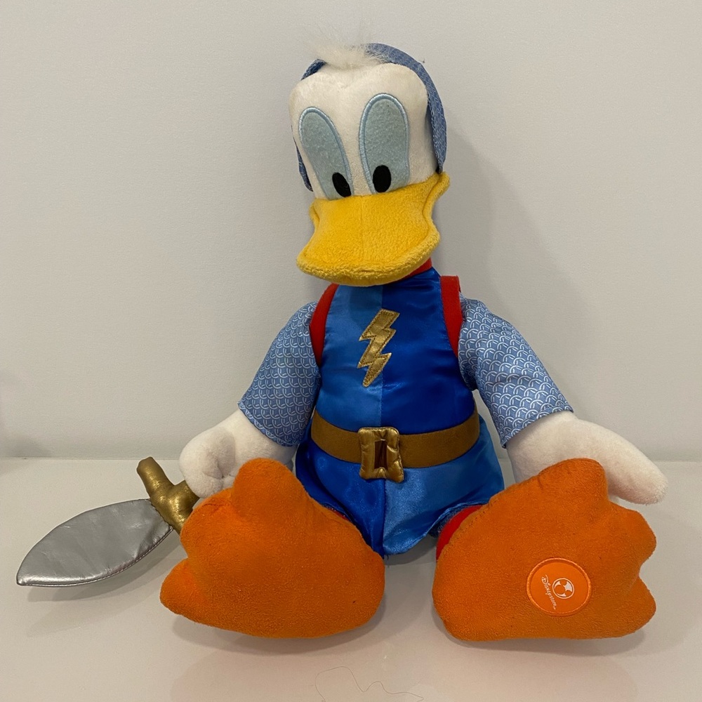 Disney Knight Donald Duck Plush VGC